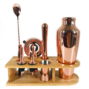 Ensemble d'outils de bar à cocktails en cuivre antique avec support en bois, kit de barman moderne pour shaker et accessoires de mixologie - Product Image 6