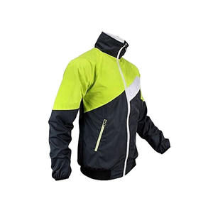 Veste coupe-vent imperméable en toile softshell à capuche pour homme, sur mesure, vente en gros OEM, pour la randonnée en plein air - Product Image 3