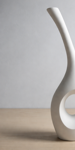 แจกันสีขาวสไตล์มินิมอลสำหรับตกแต่งบ้าน ดีไซน์แบบโปร่ง ศิลปะประติมากรรมตกแต่งบ้าน ห้องนั่งเล่น สำนักงาน ของตกแต่งบนโต๊ะ - Product Image 4