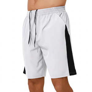 Shorts de sport gris pour homme à séchage rapide avec bande latérale, taille mi-haute, cordon de serrage, style Bermuda, couleur unie - Product Image 2