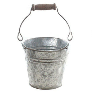 Seau en métal galvanisé vintage avec poignée en bois, idéal pour le nettoyage du jardin et la décoration de la ferme – Vente en gros fabricant - Product Image 3