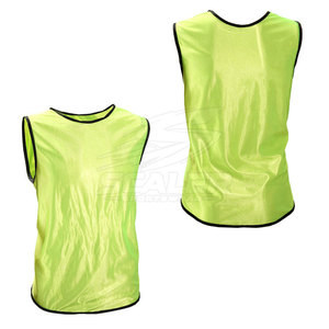 Pantalones Cortos Deportivos Transpirables y Duraderos de Malla de Poliéster 100% de Secado Rápido para Entrenamiento de Fútbol, Baloncesto, Voleibol y Otros Deportes al Aire Libre - Product Image 1