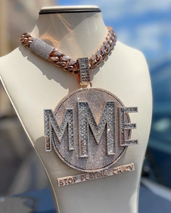 Collar con colgante de letra MM de moissanita de lujo con incrustaciones de circonitas, disco redondo, dije con nombre personalizado, cadena cubana, joyería Hip Hop - Product Image 4