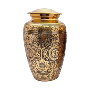 Urne funéraire élégante en laiton poli, gravée à la main, motif floral feuille de chêne, pour cendres humaines adultes - Product Image 3