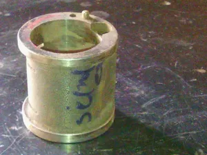 Boulons cylindriques en laiton avec un diamètre intérieur d'un pouce et un diamètre extérieur de trois pouces pour applications mécaniques industrielles - Product Image 3