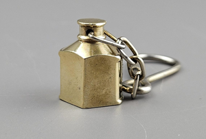 Porte-clés Lanterne Vintage en Laiton, Lanterne Nautique Marine, Accessoire Cadeau de Collection Maritime - Product Image 6