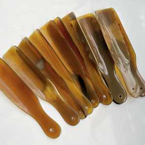 Cuernos de Búfalo Auténticos de la Mejor Calidad, Hechos a Mano, Ecológicos, Cortos y Largos, de Aspecto Natural para Calzarse Zapatos, Tamaños Personalizados, Mejor Precio - Product Image 1