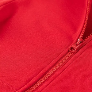Sudaderas con capucha grandes y altas para hombre, con cremallera bordada, diseño de conejo abrazando, unisex, color rojo. - Product Image 3