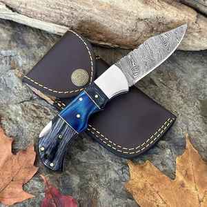 Cuchillos de supervivencia plegables de acero de Damasco hechos a mano y personalizados por OEM, para acampar al aire libre, con mango de madera y funda. - Product Image 5