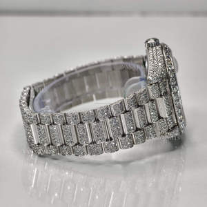 Vente en gros Montre analogique à quartz de luxe en acier inoxydable pour homme personnalisée 41mm Verre antique de haute qualité style Hip Hop entièrement couvert - Product Image 4