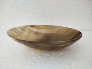 Cuenco artesanal de cuerno de búfalo pulido, natural, para servir ensaladas y frutas, de forma ovalada, para fiestas, bodas y decoración del hogar. - Product Image 1