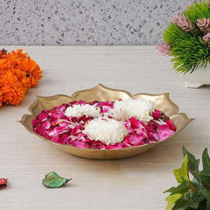 Urli Decorativo de Metal para Decoración del Hogar o Templo, Ideal para Velas Flotantes, Flores y Creación de un Ambiente Tranquilo - Product Image 1