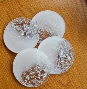 Sous-verres ronds en résine faits à la main, diamètre 300 mm, épaisseur personnalisée, résistants à la chaleur, réutilisables, pour la décoration de table à la maison - Product Image 3