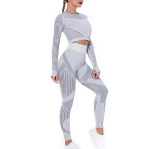 Ensemble de yoga pour femme, nouvelle collection 2026, tendance du moment – Ensemble de yoga décontracté respirant, nouveau style, sublimé, à manches longues, pour le fitness féminin - Product Image 4