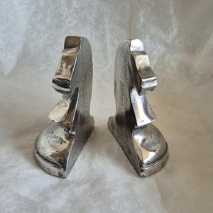 Sujetalibros Tradicionales de Aluminio para Escritorio, Decoración Profesional de Oficina, Mejora del Espacio de Trabajo, Accesorio Metálico Funcional Personalizable - Product Image 3