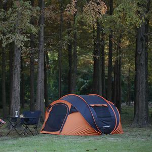 Tenda Pop-up Nera e Arancione per 5-8 Persone, Ideale per Campeggio e Nautica - Product Image 5