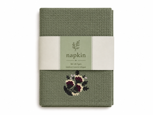 Serviette en coton avec broderie florale. Serviette de table en coton texturé vert sauge |   Nappe de table décorative haut de gamme pour la maison - Product Image 3