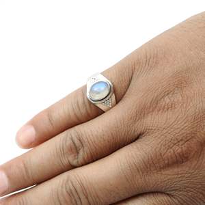 Simple Design Rainbow Moonstone Gemstone <b>Ring</b> In 925 <b>Sterling</b> <b>Silver</b> Bezel <b>Set</b> Oval Cut Gemstone Boho <b>Ring</b> At Reasonable Price - Product Image 3