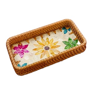 Elegante bandeja de nácar para servir, artesanías naturales para cada ocasión especial - Product Image 3