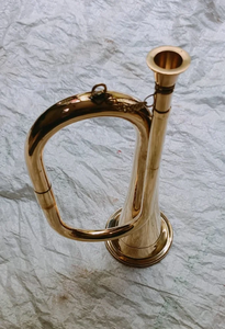 Trompette Bugle en Laiton Vintage, Instrument de Musique à Vent Traditionnel, Corne en Laiton de Style Antique pour Collection et Décoration - Product Image 3