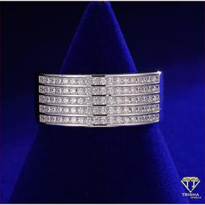 Anillo de lujo para hombre de plata 925 con diamantes cultivados en laboratorio, diseño de varias filas de piedras y banda ancha, para compradores mayoristas de joyería. - Product Image 4