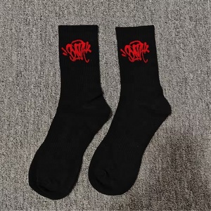 Chaussettes de sport tendance imprimées Levi industry, chaussettes de cyclisme de plein air, chaussettes mi-mollet élastiques et confortables. - Product Image 3