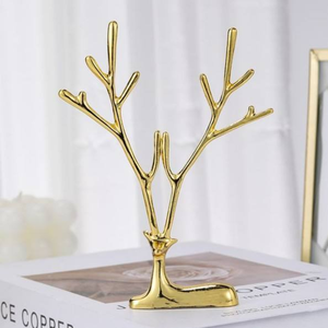 Escultura de Astas de Reno en Metal Dorado - Adorno Decorativo Hecho a Mano para Mesa Navideña - Product Image 1