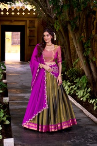 designer wedding lehenga kanchipuram silk zari weaving work 3.80 mtr flair stitched lehenga with unstitched blouse b2b catalog - Product Image 3