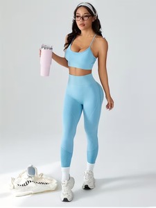 Conjunto Deportivo de 2 Piezas para Mujer, Top Deportivo con Tirantes Cruzados en la Espalda y Leggings de Cintura Alta con Textura de Rejilla, Conjunto de Fitness sin Costuras para Entrenamiento - Product Image 2