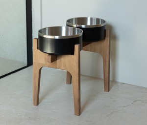 Comedero de madera de lujo para perros, diseño moderno para uso en interiores, soporte elevado ajustable para cachorros y perros adultos. - Product Image 4