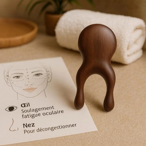 Masseur facial Gua Sha en bois rustique écologique avec artisanat en bois d'acacia massif pour la relaxation musculaire - Cadeau du Nouvel An - Product Image 3