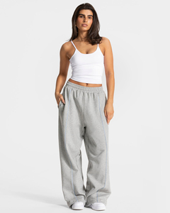 Pantalones Deportivos Casuales de Pierna Ancha para Mujer, Cintura Elástica, Color Gris Sólido, Felpa, Corte Holgado, Largos, con Franja Lateral, para Otoño - Product Image 3