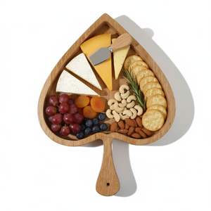 Plateau de service en bois en forme de feuille, artisanal, en bois naturel poli, durable, portable, écologique, à vendre - Product Image 1