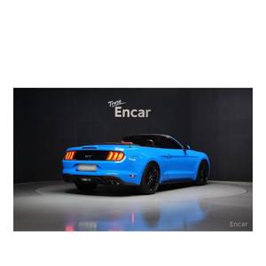 Ford Mustang GT Convertible 2022, 10,531 km, Caja de Cambios Automática, Asientos de Cuero, Cámara Trasera, Volante a la Izquierda - Product Image 2