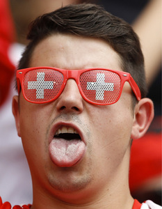 Gafas de Sol Cuadradas Impermeables con Bandera de País para Fanáticos del Fútbol, con Logotipo Personalizado Pintado, para Fiestas Navideñas - Product Image 4