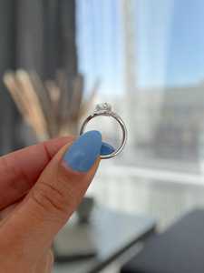 Anillo de Moissanita de 3CT con Corte de Pera y Banda en V para Mujer, Plata 925 Original, para un Toque de Encanto Brillante, Regalo de Promesa para Enamorados - Product Image 4