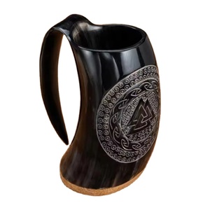 Mug en corne de viking, corne naturelle, artisanat, mug d'inspiration médiévale à vendre et bière, poignée parfaite, mug en corne de viking à vendre - Product Image 1