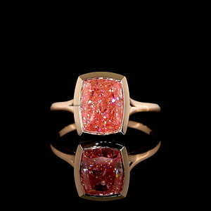 Bague solitaire en or 10K, 14K, 18K avec diamant rose vif taille coussin certifié IGI, cultivé en laboratoire, serti clos, en or rhodié, pour mariage/fête - Product Image 1