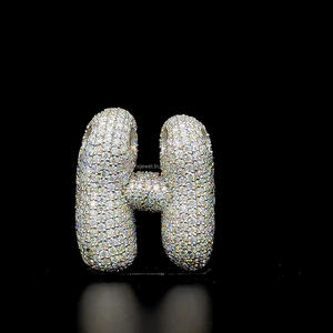 Petit pendentif bulle au design tendance en or 10 carats avec pendentif en diamant de laboratoire du fabricant indien de bijoux en diamant haut de gamme - Product Image 5