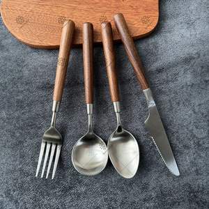 Cuchara, tenedor y cuchillo desechables de madera, ecológicos y biodegradables para cafeterías, restaurantes y comida para llevar. - Product Image 2