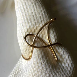 Anillo de servilleta decorativo de metal, elegante accesorio de mesa para sujetar servilletas, para cenas, fiestas, bodas y decoración del hogar. - Product Image 1