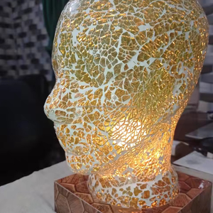 Lampe de table en mosaïque unique côté crâne visage d'homme lampe de table en mosaïque de super qualité lampe de table antique fabriquée en Inde - Product Image 1