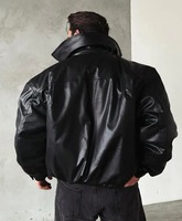 Blouson Bomber en Cuir Oversize Noir pour Homme – Manteau Streetwear Tendance et Décontracté – Cadeau Minimaliste pour Homme