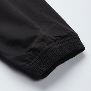 กางเกงคาร์โก้ผู้ชายราคาถูก สีและขนาดตามสั่ง ผู้ผลิตกางเกงคาร์โก้ผู้ชายแบบถักที่ดีที่สุด - Product Image 5