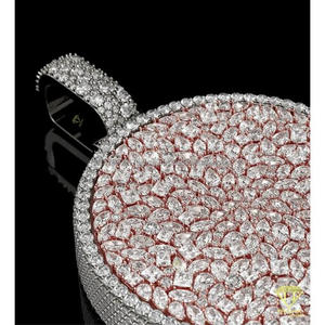 Pendentif rond de qualité supérieure avec pierres de moissanite brillantes et finition polie haute brillance - Product Image 4