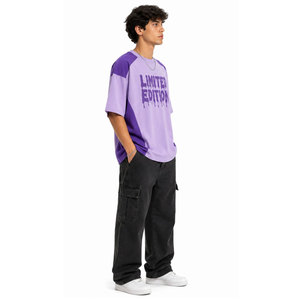 Camiseta de Manga Raglán con Estampado Degradado de Edición Limitada para Hombre, Estilo Urbano Oversize, Cuello Redondo, Tejido de Punto, Ribete en Contraste Morado - Product Image 5