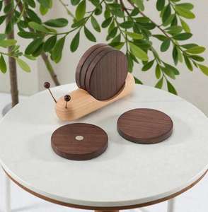 Ensemble de dessous-de-verre en bois en forme d'escargot, tapis rond pour boissons, réutilisable, respectueux de l'environnement, pour la décoration de la table à la maison - Product Image 1