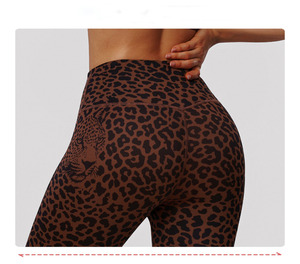 Leopard Print Peach High-waist Yoga Pants for Women, Tight-fitting Fitness Pants, Outdoor Running Sports Capri Pants - Product Image 5
