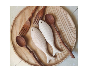 Modèle de poisson en bois artisanal, décoration murale nautique côtière en bois naturel - Product Image 5