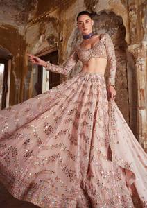 Conjunto de Lehenga Choli Rosa con Lentejuelas Bordadas y Dupatta, Traje Nupcial Tradicional Indio Largo Hasta el Suelo - Product Image 4